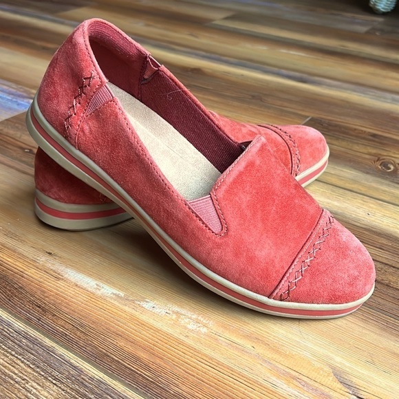 Earth Origins Suede size 9.5 - Picture 11 of 12